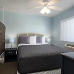 South Beach Inn - Cocoa Beach