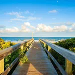 Sparkling 2Bed 1Bath Beach Home - Unit 214