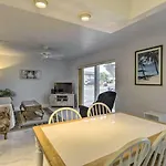 The Palms Cocoa Beach Condo Walk To Beach!