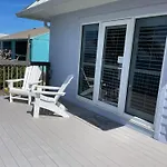 Lost Inn Paradise