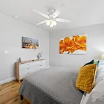 Midtown Cottage - In The Heart Of Cocoa Beach