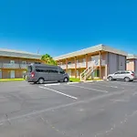 Cute Cocoa Beach Condo With Pool And Beach Access!