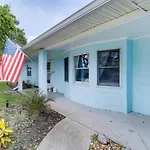 Pet-Friendly Cocoa Beach Home Walk To Beach!