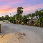 Boutique Vacation Rental Complex At Beach