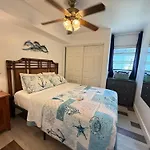Unit 102 - 1Br Unit Wheated Pool And Hot Tub