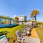 Unit 112 Courtyard Condo In Oceanfront Complex