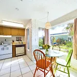 Unit 112 Courtyard Condo In Oceanfront Complex