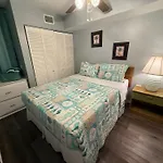 Unit 104 - 1Br Unit Wheated Pool And Hot Tub