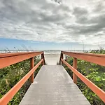 Oceanfront Cocoa Beach Condo With View Walk To Pier