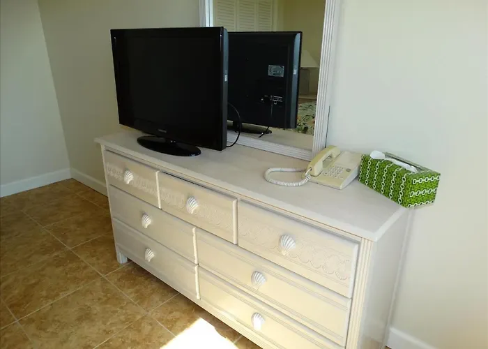 Spanish Main Unit 1- Direct Oceanfront Condo!