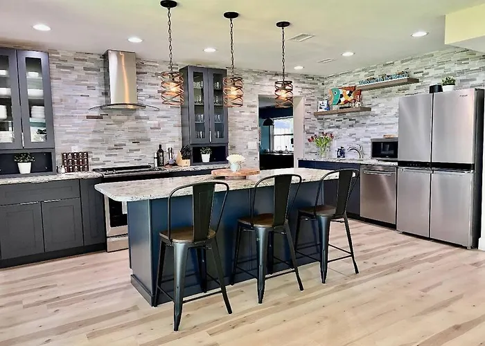 Sea La Vie - Beach Town Charm+Newly Renovated