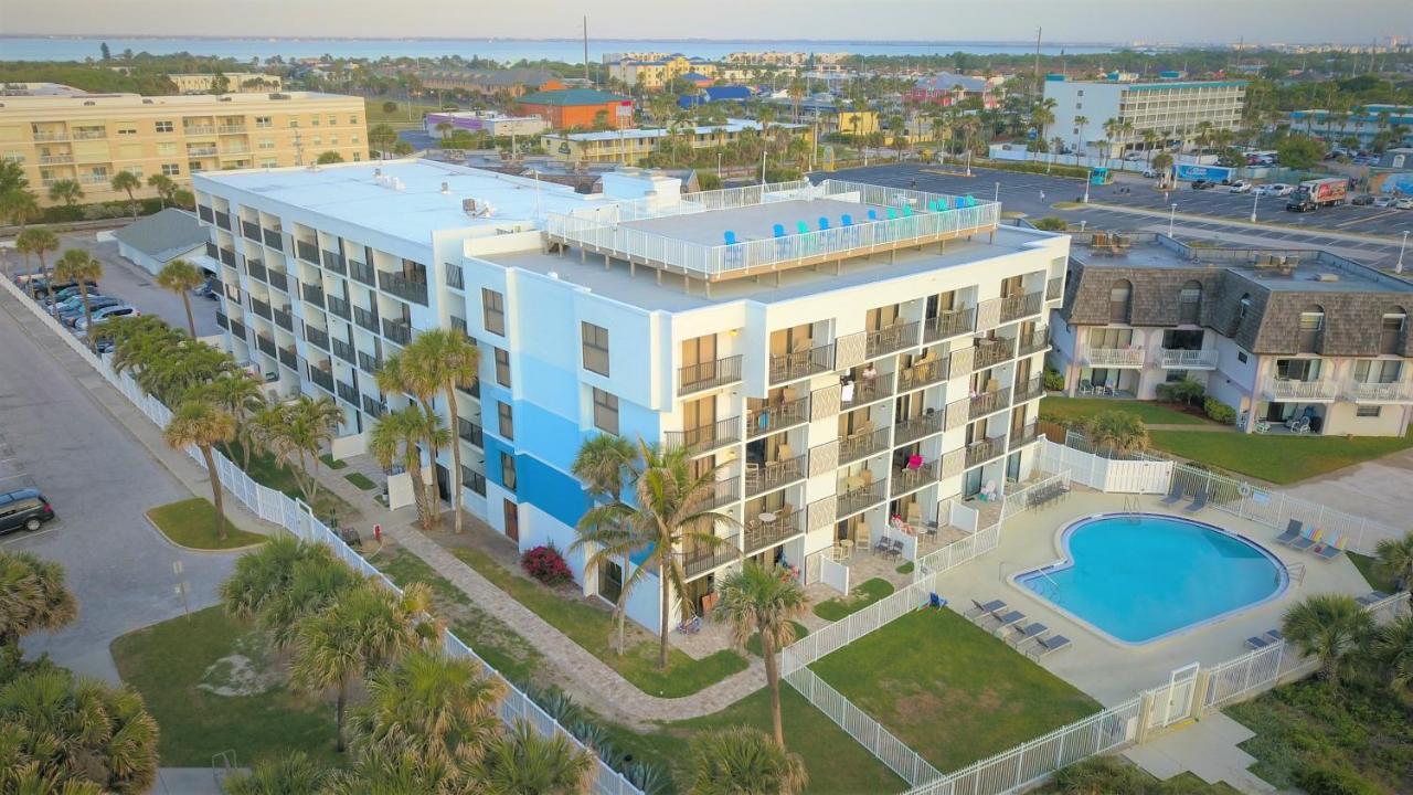 Aparthotel Chateau By The Sea *