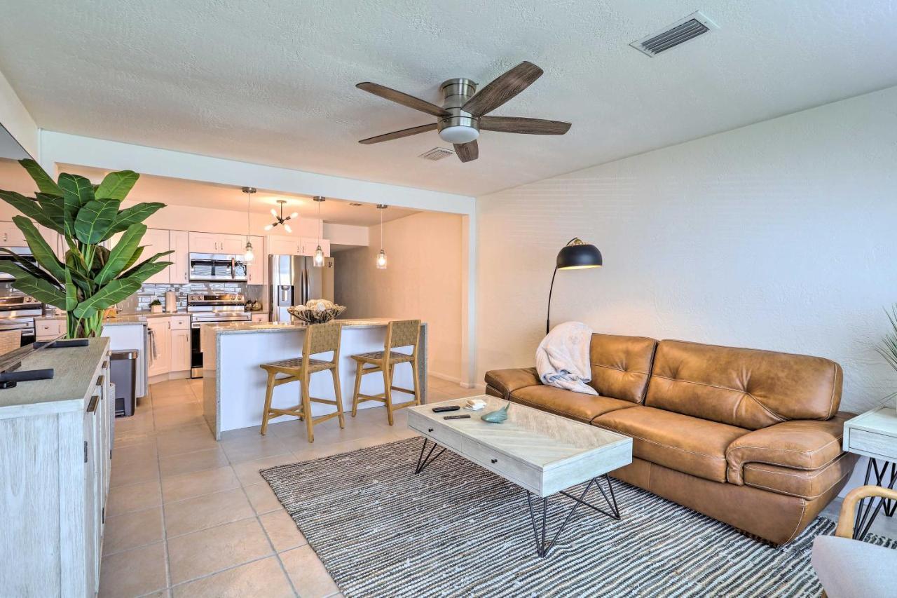 Walkable Florida Duplex 2 Blocks To Cocoa Beach!