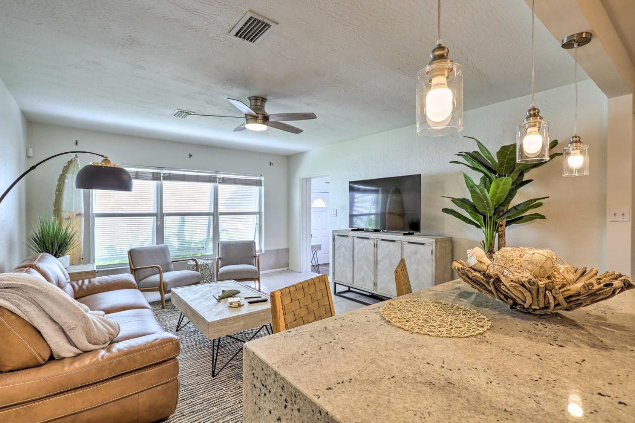 Walkable Florida Duplex 2 Blocks To Cocoa Beach! *