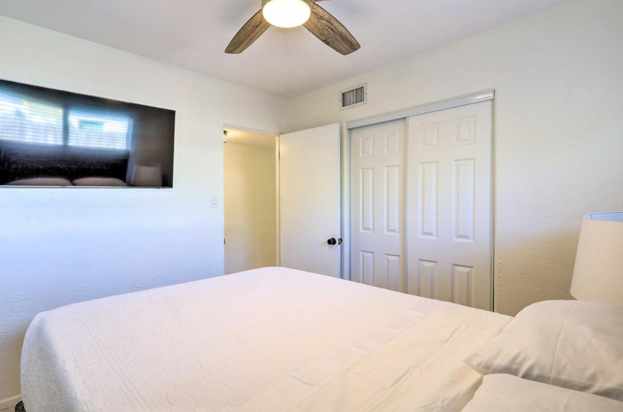 Cute And Cozy Florida Duplex Walk To Beaches! Holiday home