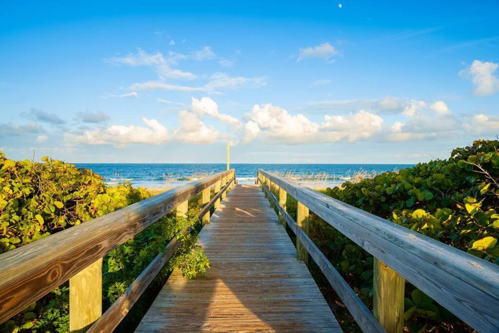 Sparkling 2bed 1bath - Unit 214 * Cocoa Beach