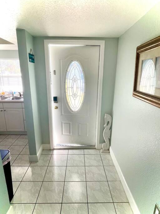 Sparkling 2bed 1bath - Unit 214 Cocoa Beach