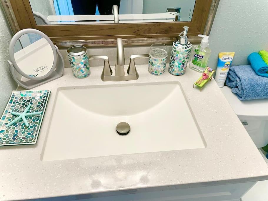 Sparkling 2bed 1bath - Unit 214 Holiday home Cocoa Beach