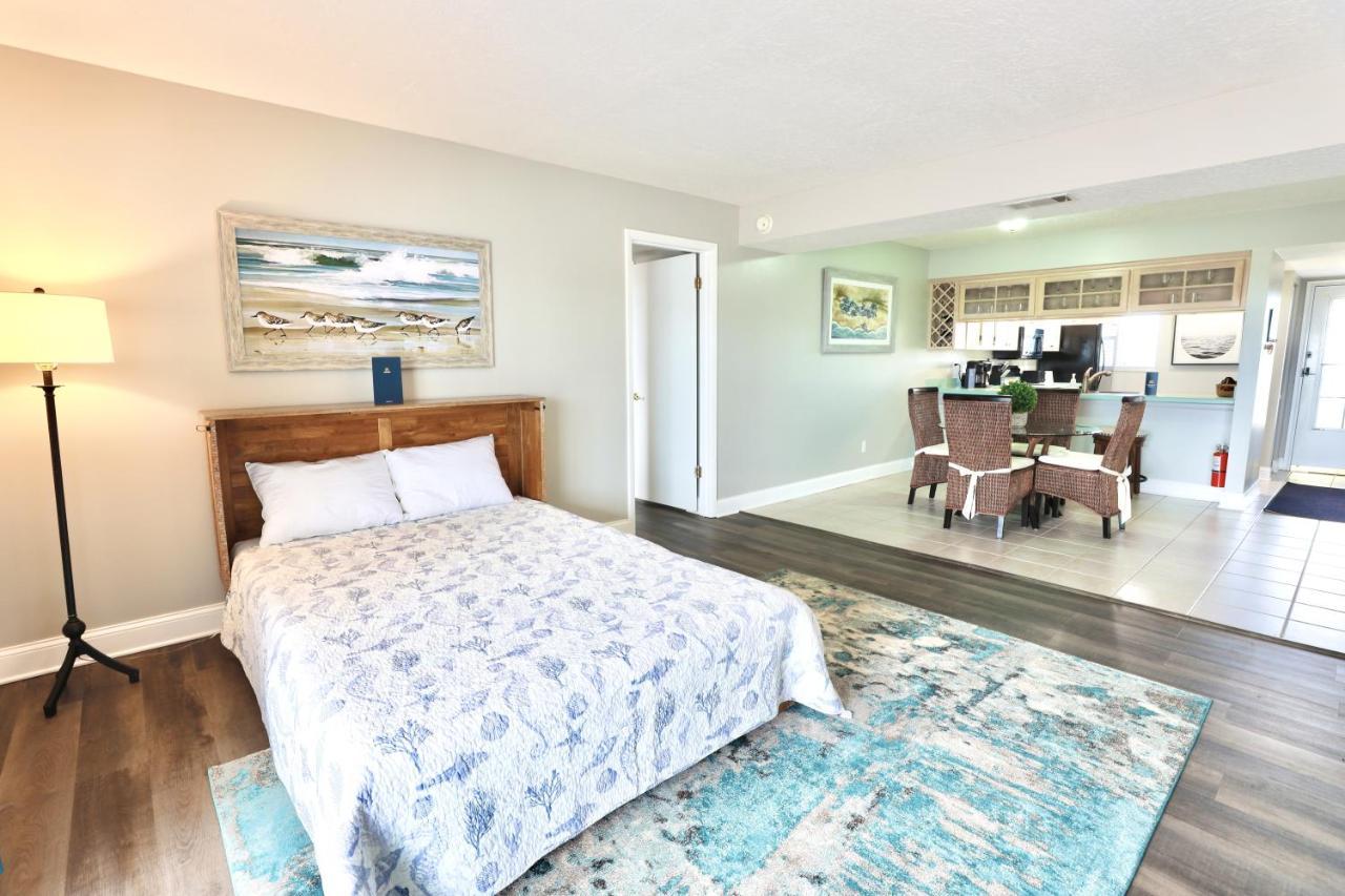 Ocean Breezes Apartment Cocoa Beach