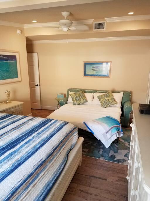 Apartment Bahamian - Heated Pool Walk To The Cocoa Beach