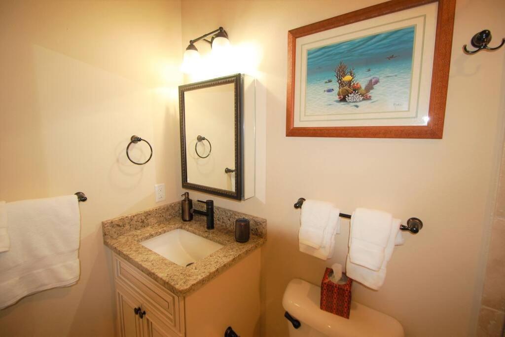 Apartment Bahamian - Heated Pool Walk To The *