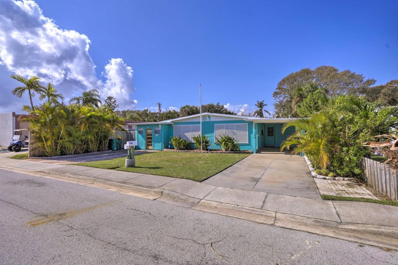 Holiday home Cute And Cozy Florida Duplex Walk To Beaches!
