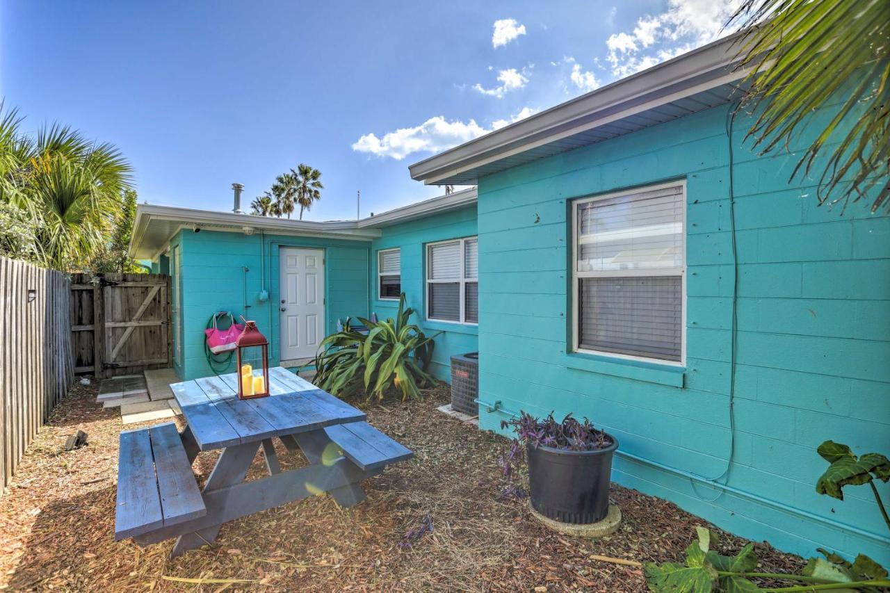 Cute And Cozy Florida Duplex Walk To Beaches! Holiday home