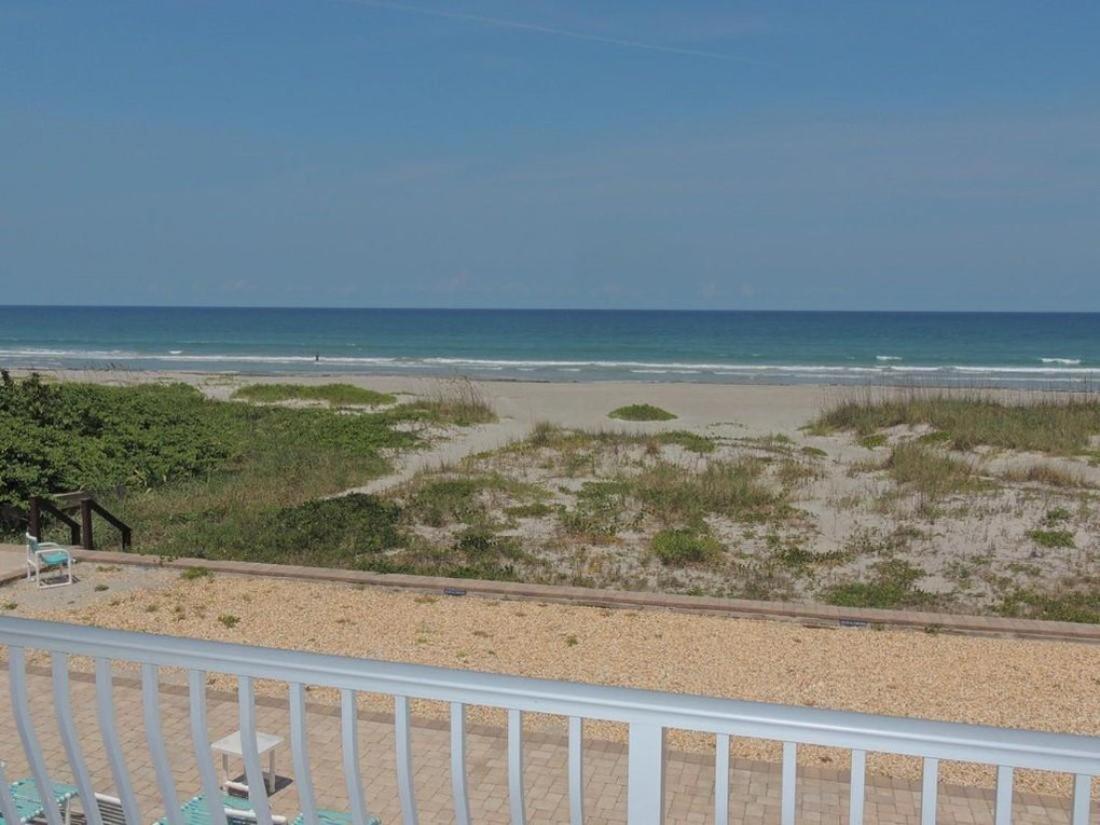 Holiday home Updated! Ocean Unit 202- Direct Oceanfront Condo!