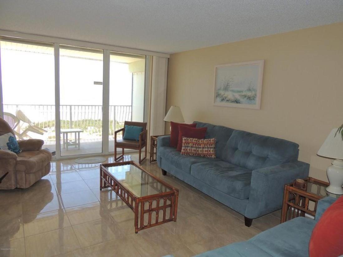 Ocean Unit 302- Direct Oceanfront Condo! Holiday home *