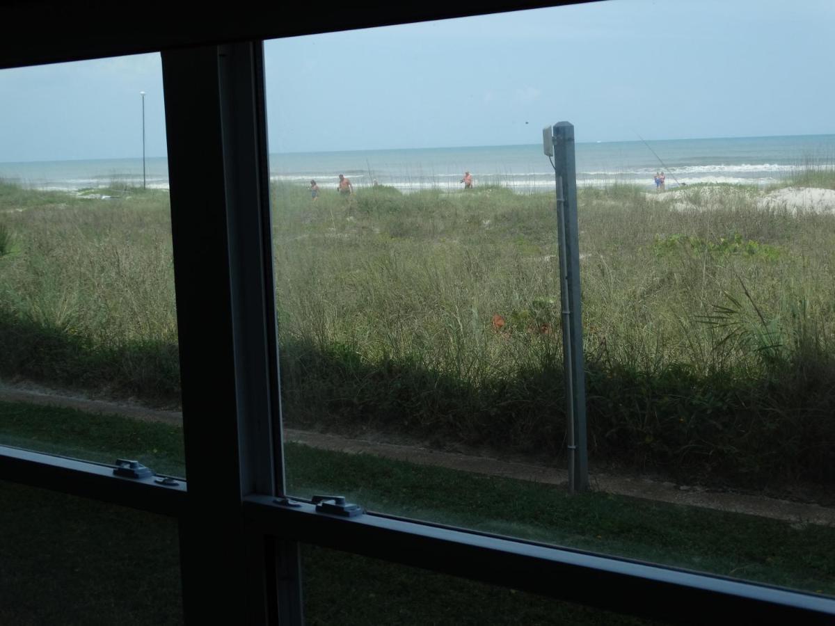 Spanish Main Unit 4- Direct Oceanfront Condo!