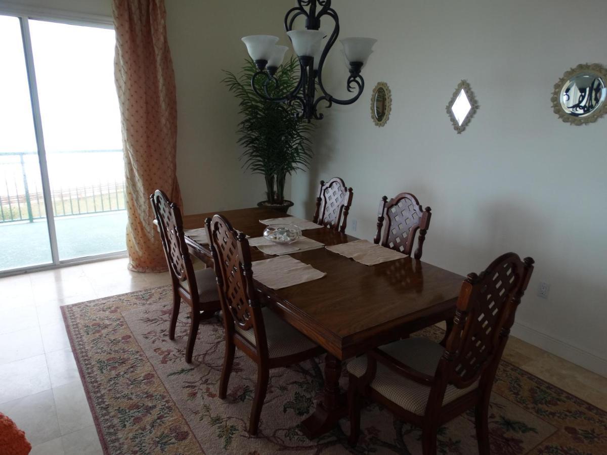 3800 Ocean Blvd Luxury 501- Direct Oceanfront Condo! Holiday home