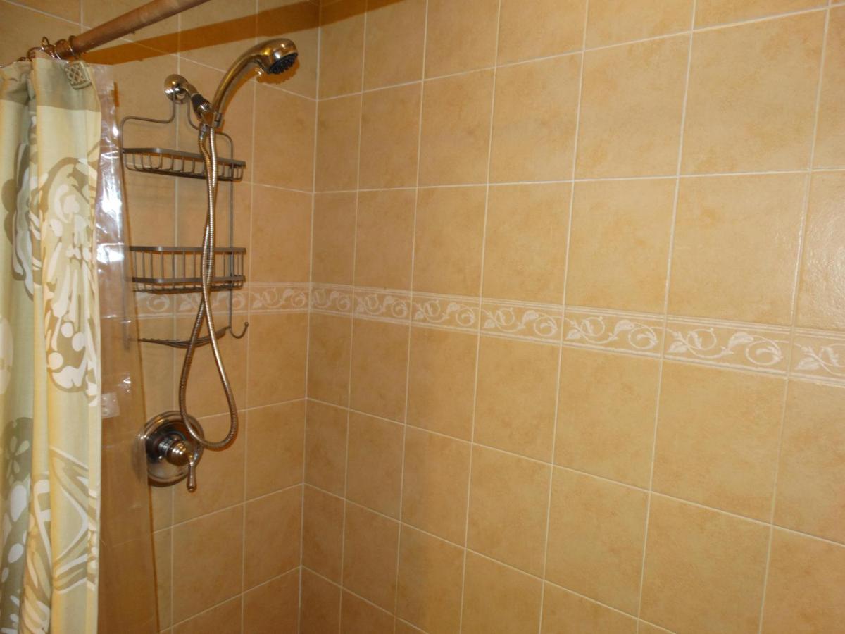 Holiday home 3800 Ocean Blvd Luxury 501- Direct Oceanfront Condo!
