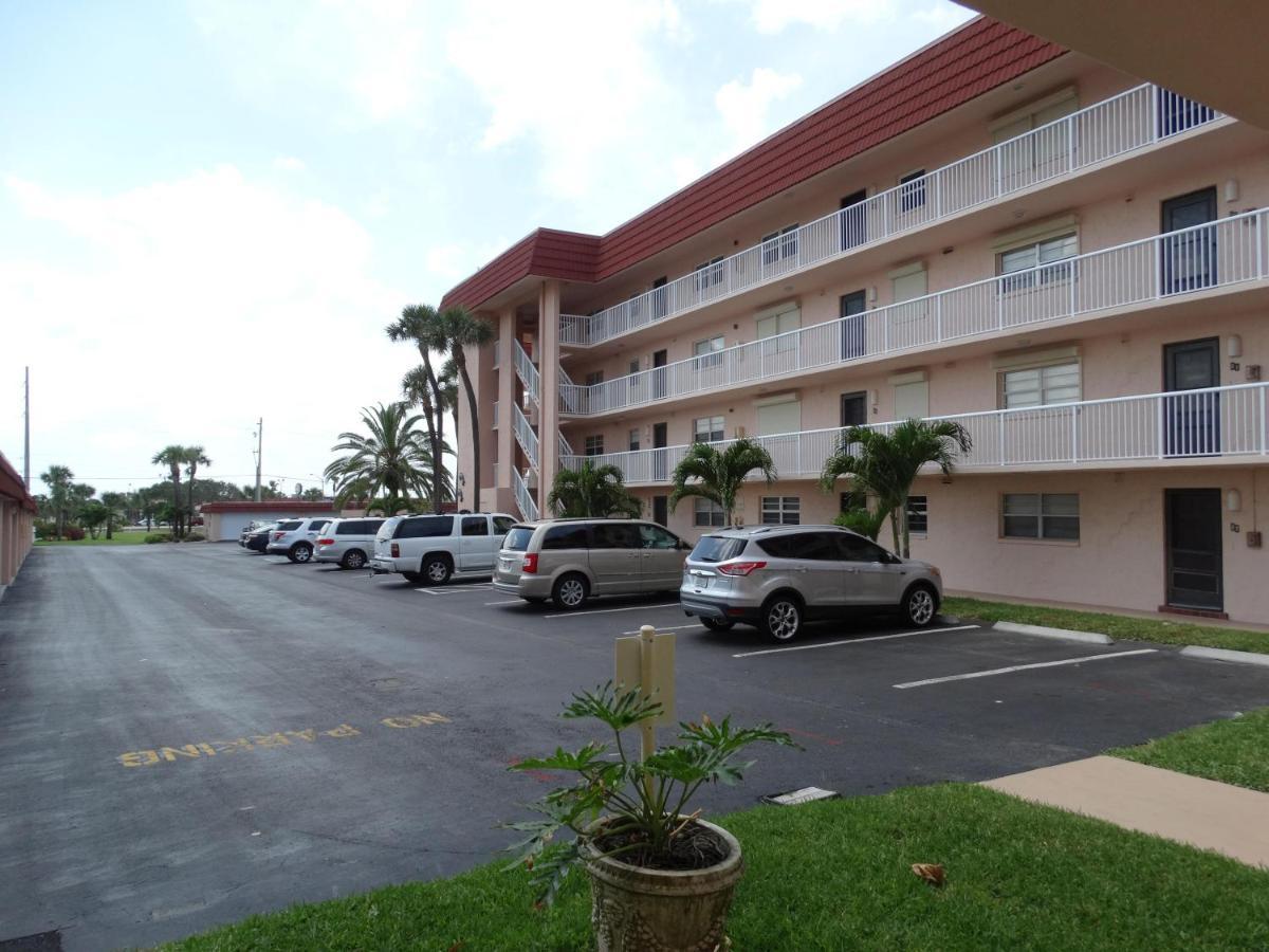 Spanish Main Unit 4- Direct Oceanfront Condo! Cocoa Beach