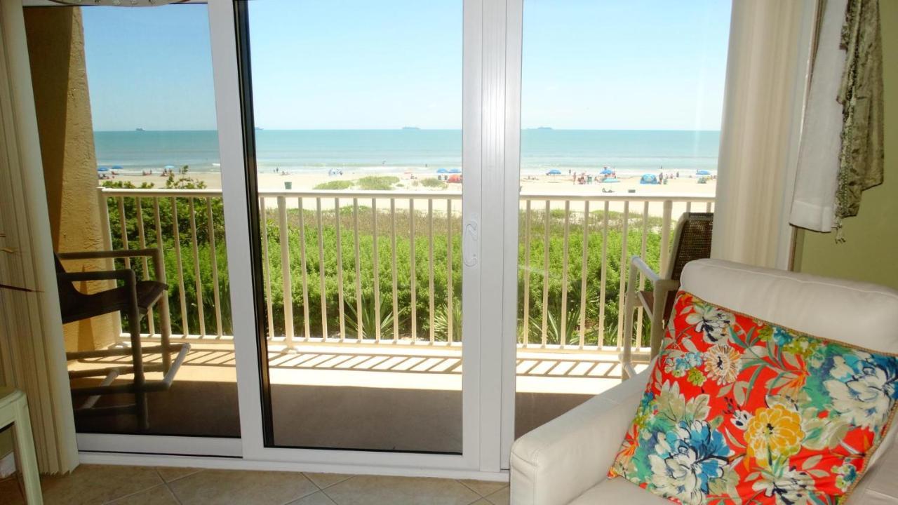 Holiday home Boardwalk 201- Direct Oceanfront Condo! Cocoa Beach