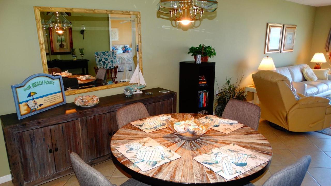 Holiday home Boardwalk 201- Direct Oceanfront Condo! *