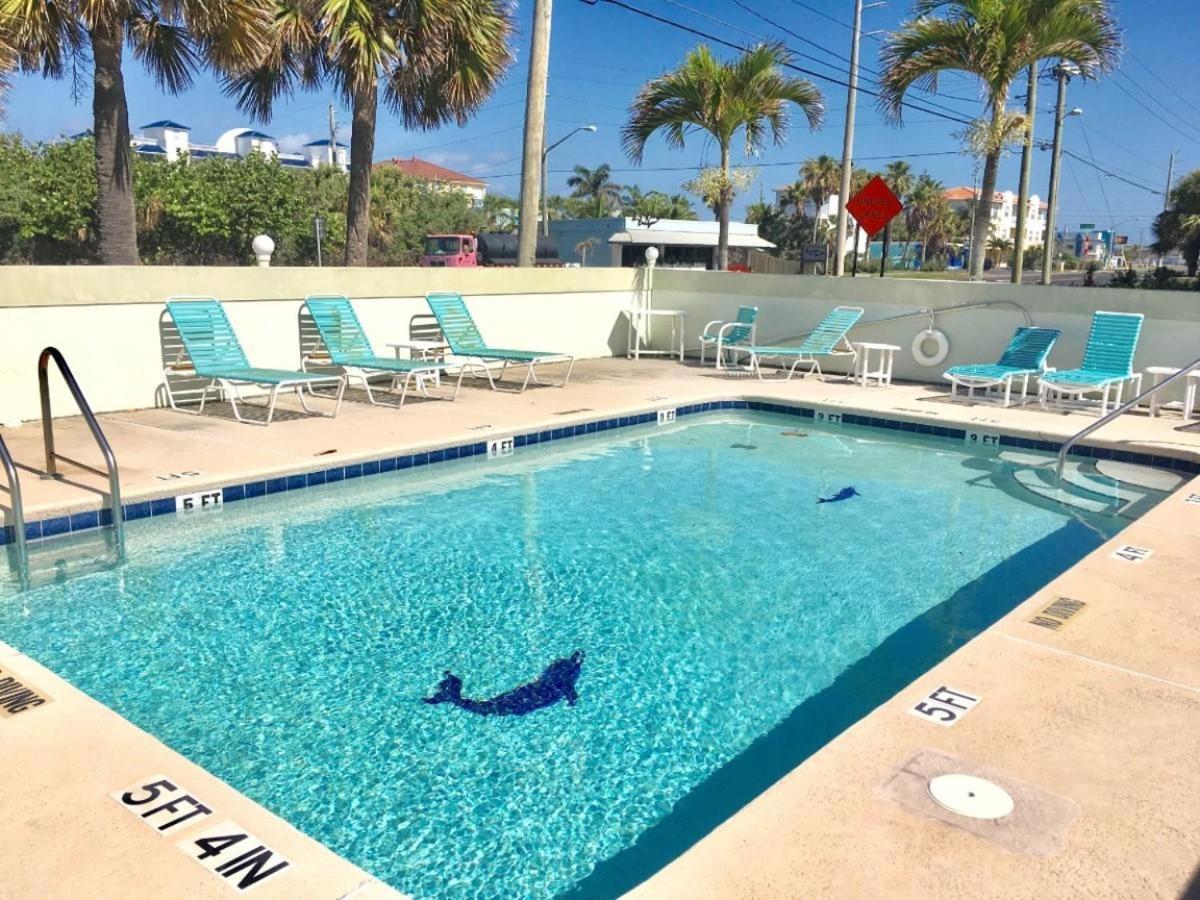 Holiday home Ocean Unit 302- Direct Oceanfront Condo!
