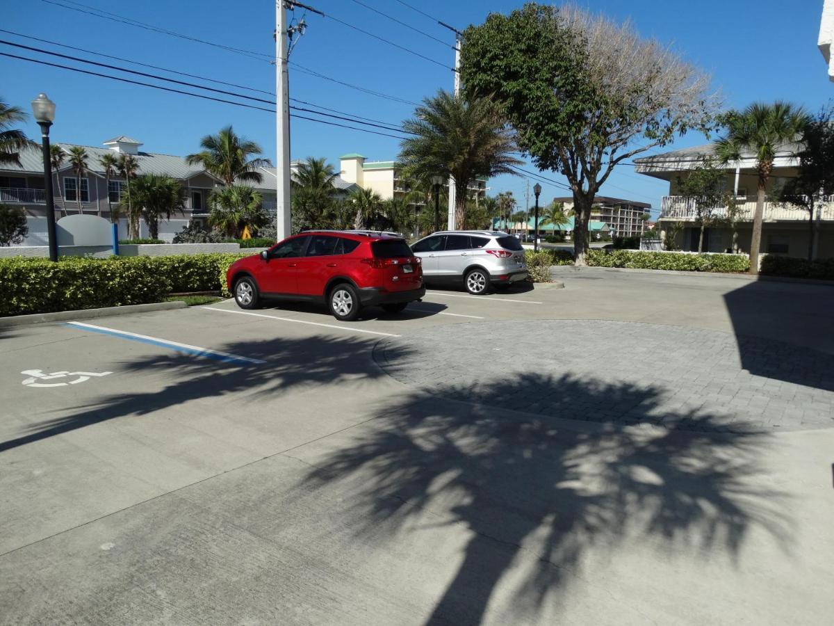 3800 Ocean Blvd Luxury 501- Direct Oceanfront Condo! *