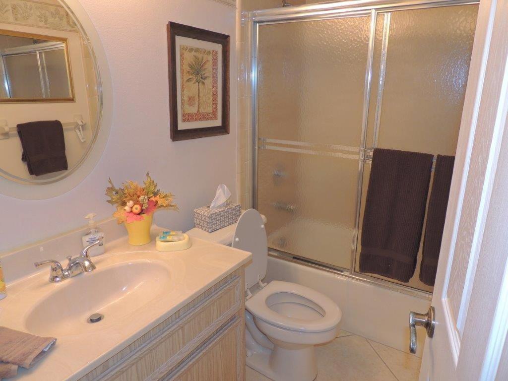 Boardwalk 201- Direct Oceanfront Condo! Holiday home Cocoa Beach