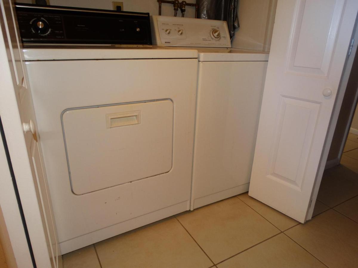 Spanish Main Unit 4- Direct Oceanfront Condo! Holiday home