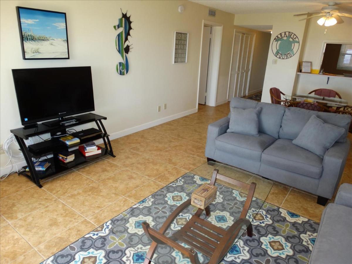 Holiday home Spanish Main Unit 1- Direct Oceanfront Condo! *