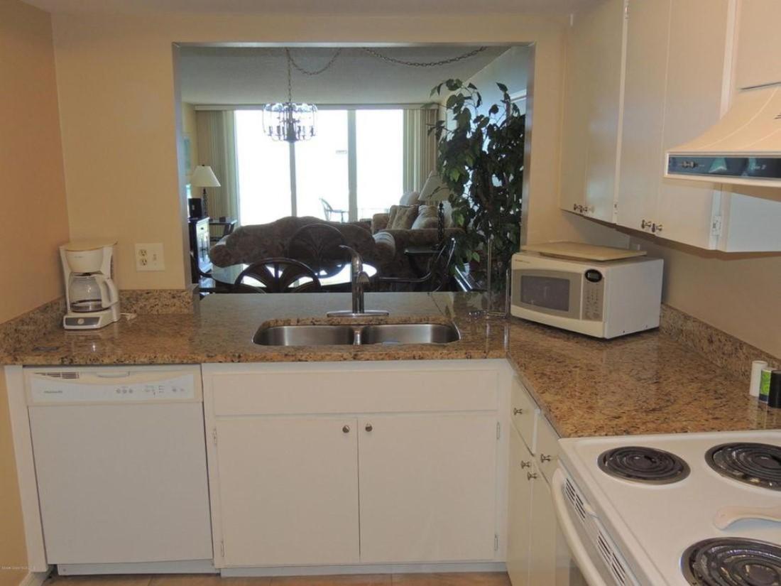 Ocean Unit 302- Direct Oceanfront Condo! * Cocoa Beach