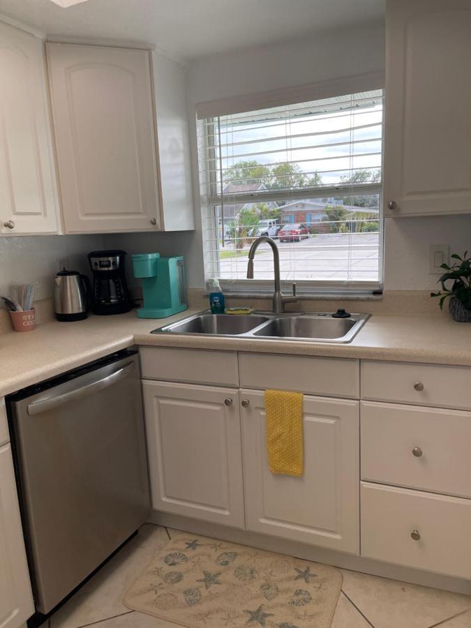 Bright And Beachy 2bed 1bath - Unit 210 Cocoa Beach