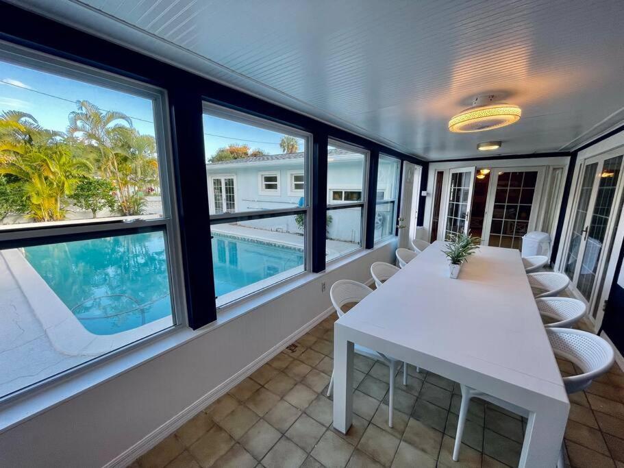 Skipper's Landing - 4 Bedroom With Heated Pool *