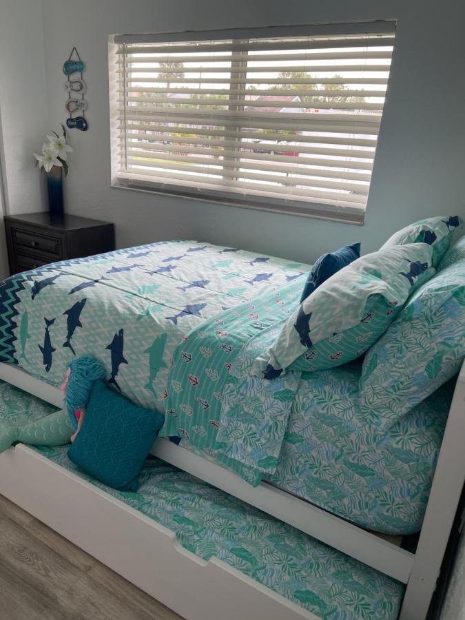 Bright And Beachy 2bed 1bath - Unit 210