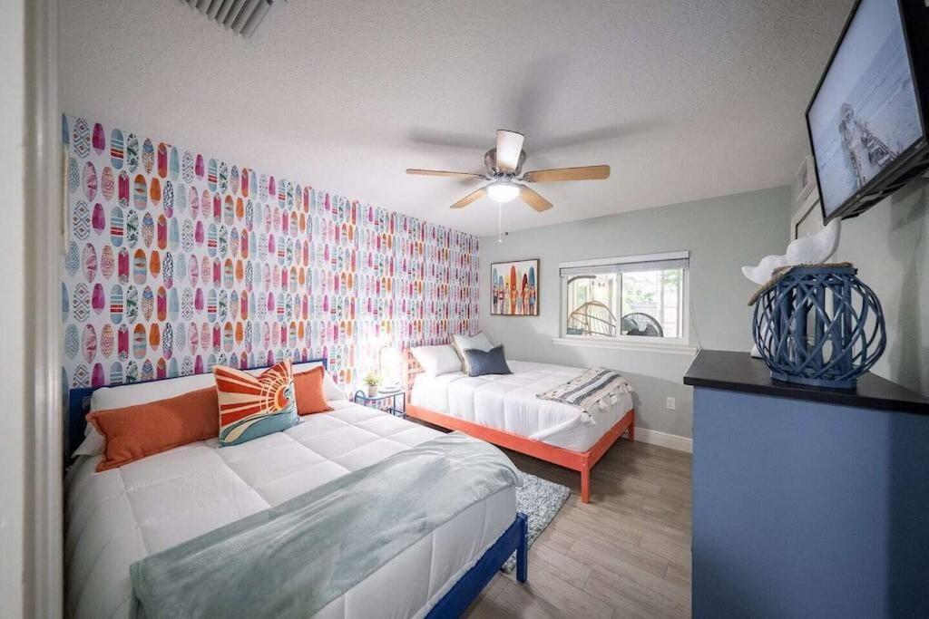 House W/putting Green/game Rm/rooftop Deck Cocoa Beach