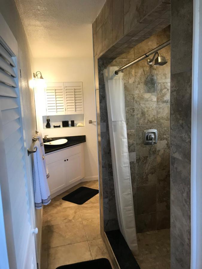 Ocean Breeze Bungalow Guest house