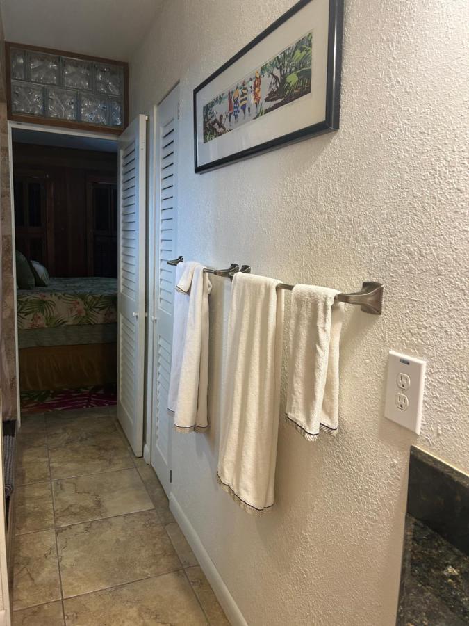 Ocean Breeze Bungalow Guest house Cocoa Beach
