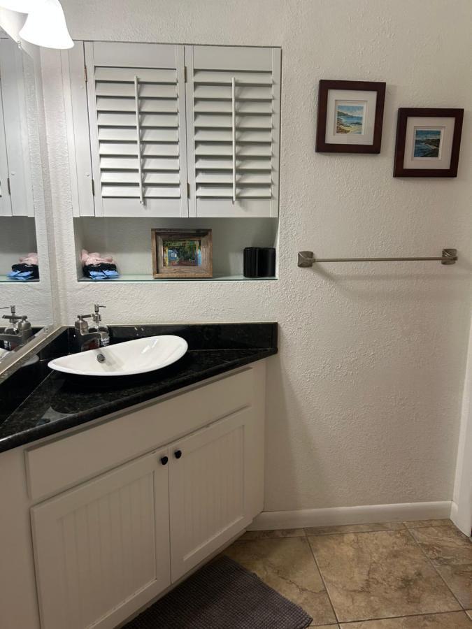 Ocean Breeze Bungalow Guest house