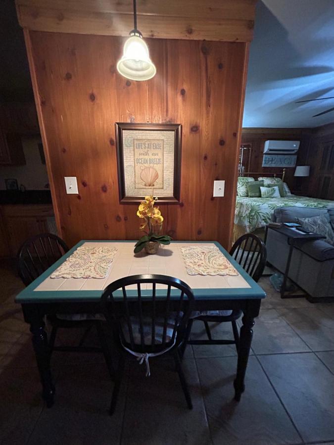 Ocean Breeze Bungalow Guest house *