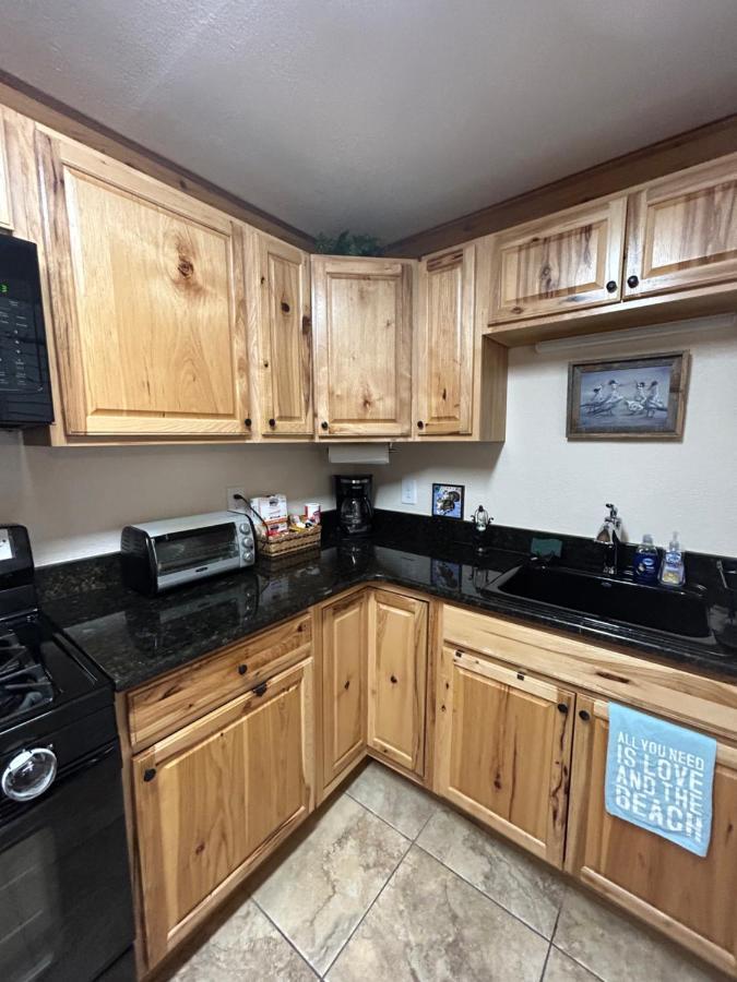 Ocean Breeze Bungalow * Cocoa Beach